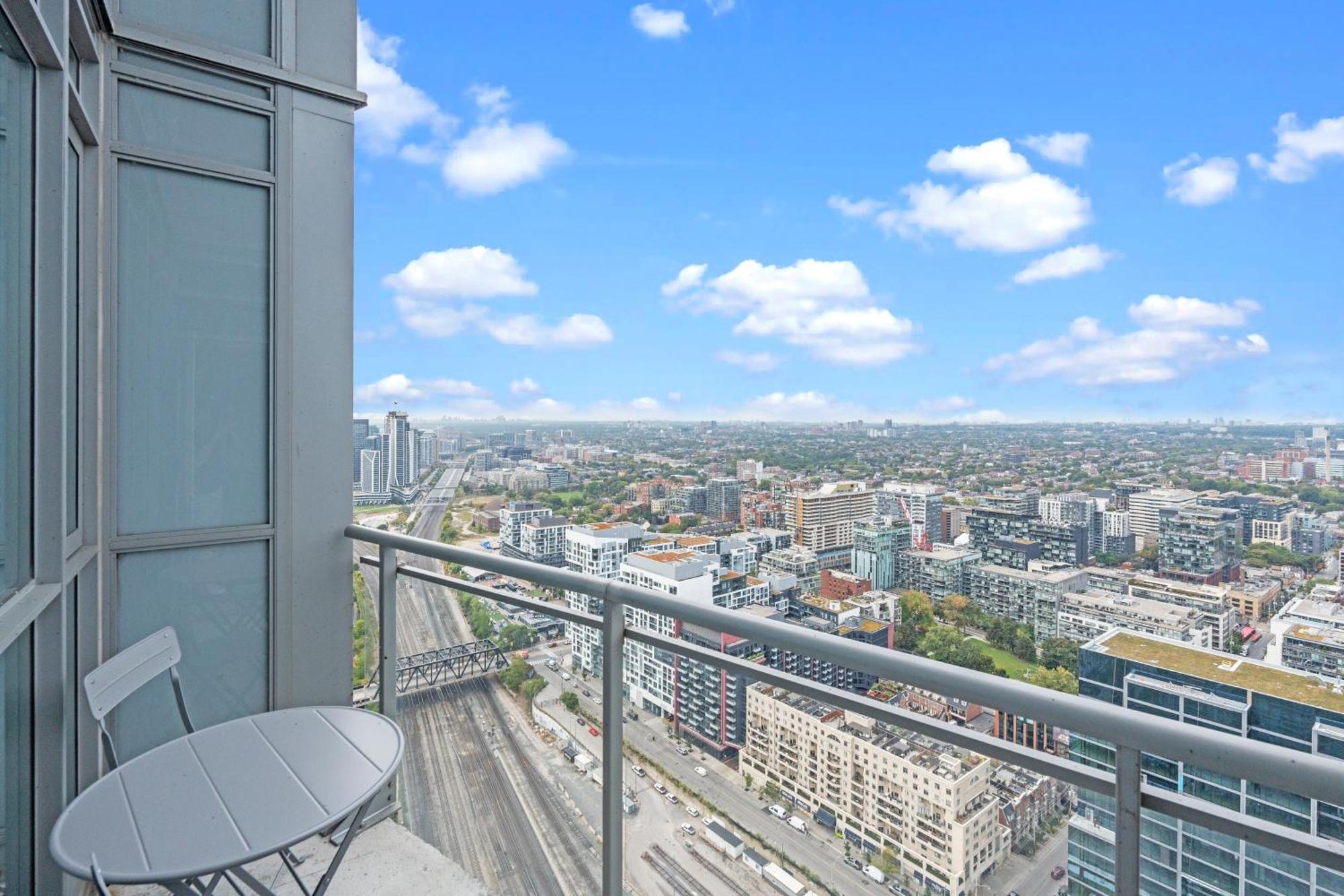 Globalstay Elegant Downtown Apartments Toronto Ngoại thất bức ảnh